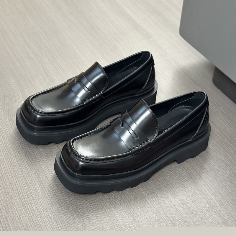 Dolce & Gabbana Leather Shoes